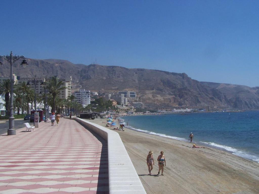 アグアドゥルセPiso Relax Piscina Y Playa Aguadulceアパートメント エクステリア 写真